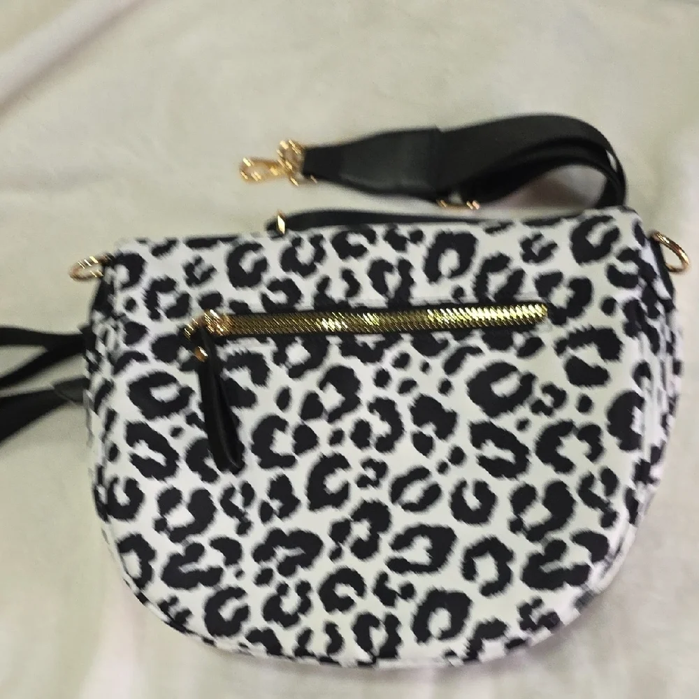 🐆 Ampere Creations Black and White Leopard Print Crossbody Bag Gold Chunky 🐆